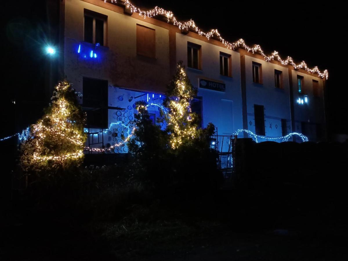 Hostel Apollo زابكوفيتسي سلاسكي المظهر الخارجي الصورة
